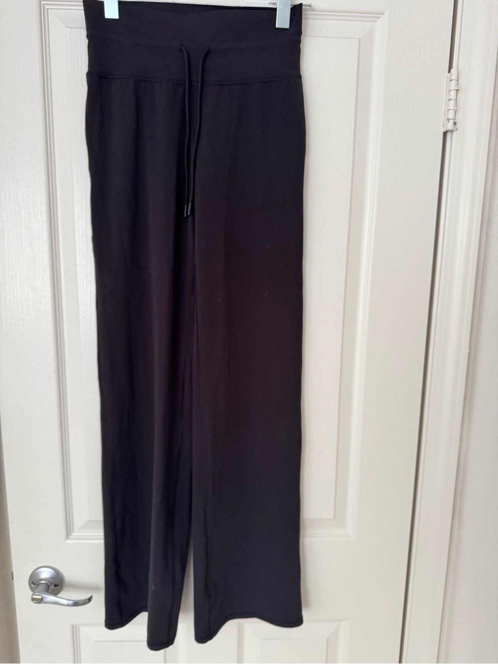Vuori Black Wide Leg Lounge Pants. Size S. Excellent condition